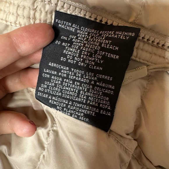 32 Degrees Heat Gray Puffer Vest Women’s Small Zip Front Quilted Lightweight - Picture 7 of 8